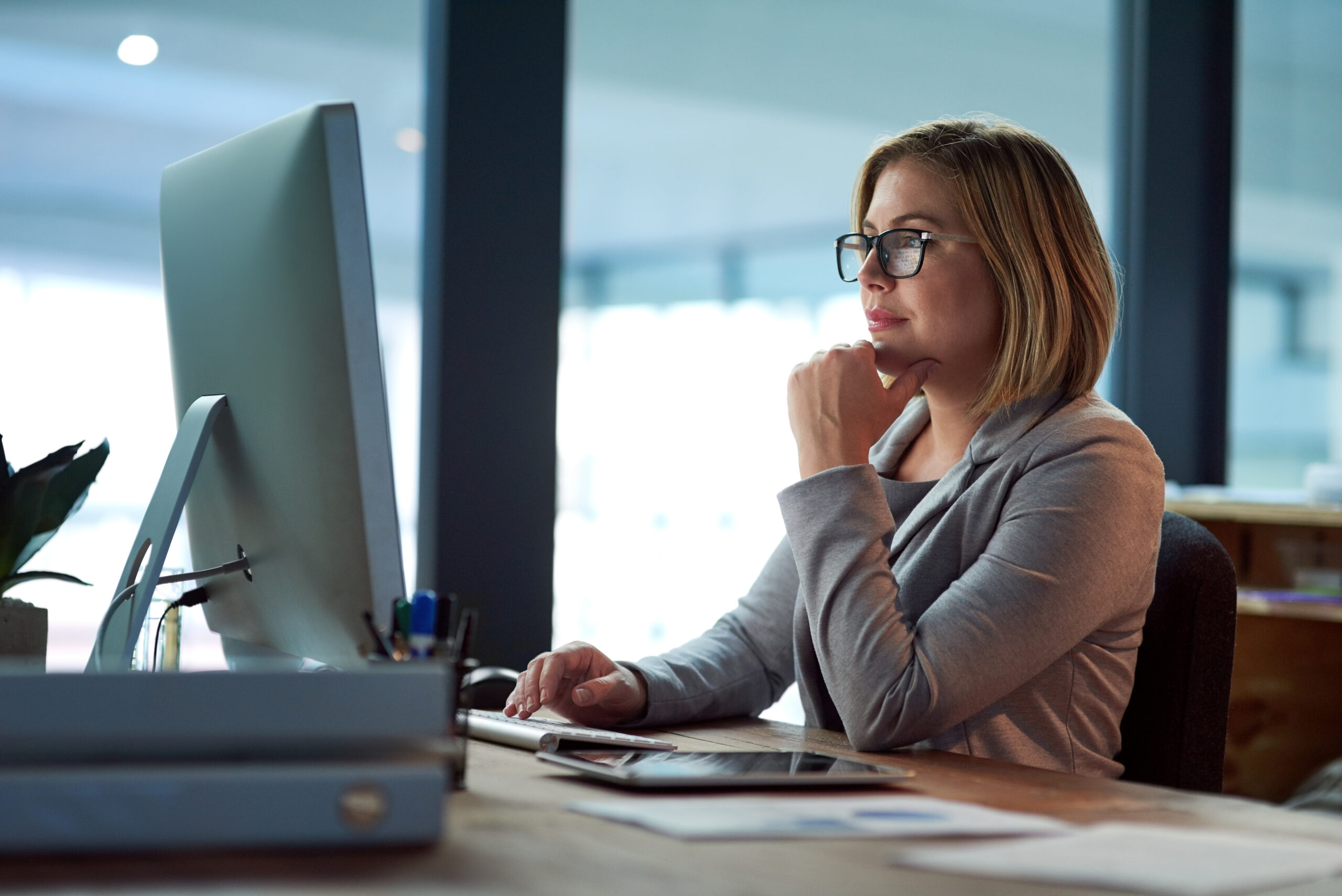 How to Tell a Clear Career Story When Your Resume Is Full of Short Contracts scaled